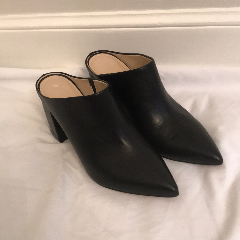 Marc fisher heeled black leather mules